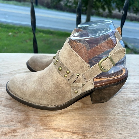 Born Slingback Mules Womens 7 Suede Leather Studded Taupe Harness Buckle… - Picture 5 of 11